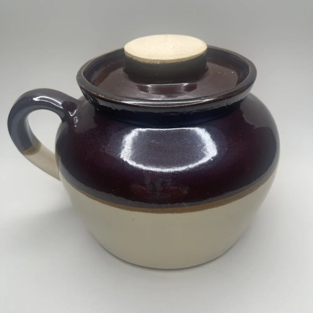 Vtg Clay Bean Pot‎ Crock with Lid Handle USA Brown Farmhouse Kitchen Pottery